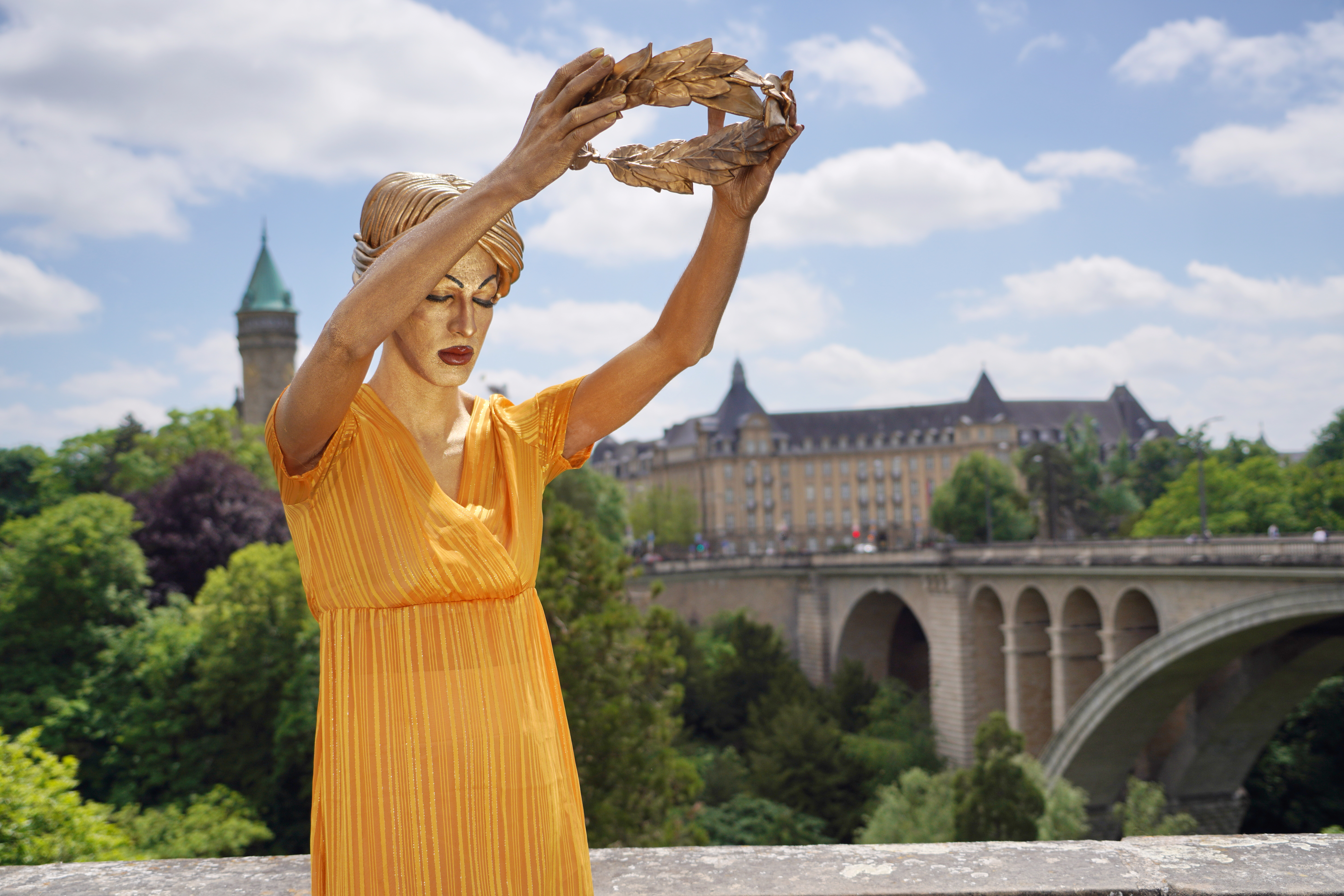 A postcard from Luxembourg: the Gëlle Fra goes to Canada