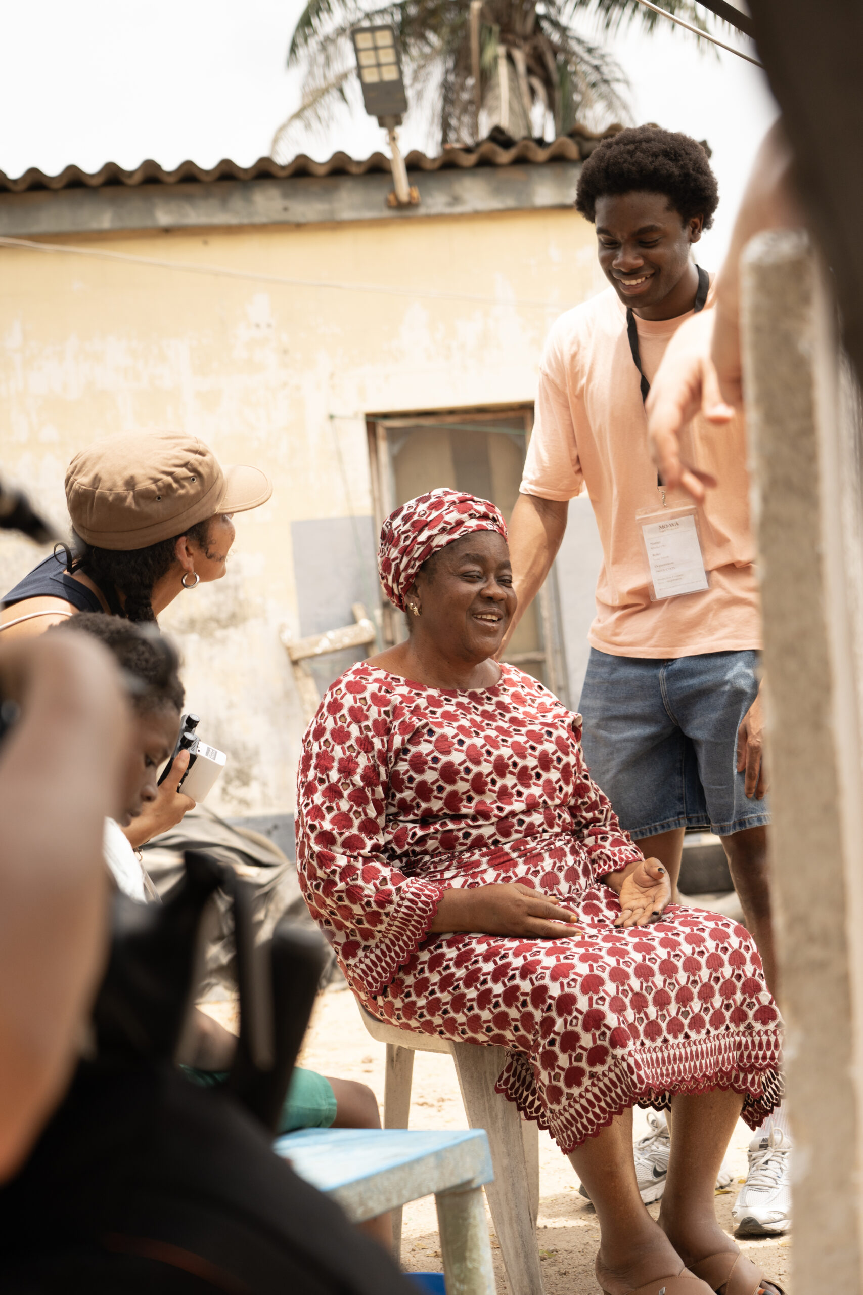 ALT-TEXT 3 — Behind the scenes of the short film Mo Wà in Lagos